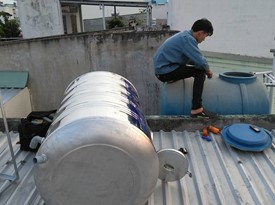 Hàn sửa chữa bồn nước nhựa inox tại Củ Chi